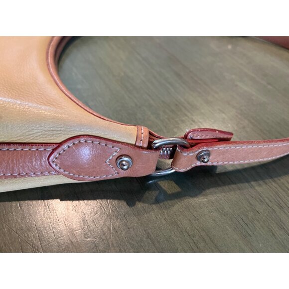Dooney & Bourke Tan & Brown Leather Shoulder Bag Adjustable Strap All Weather Le - Picture 3 of 9